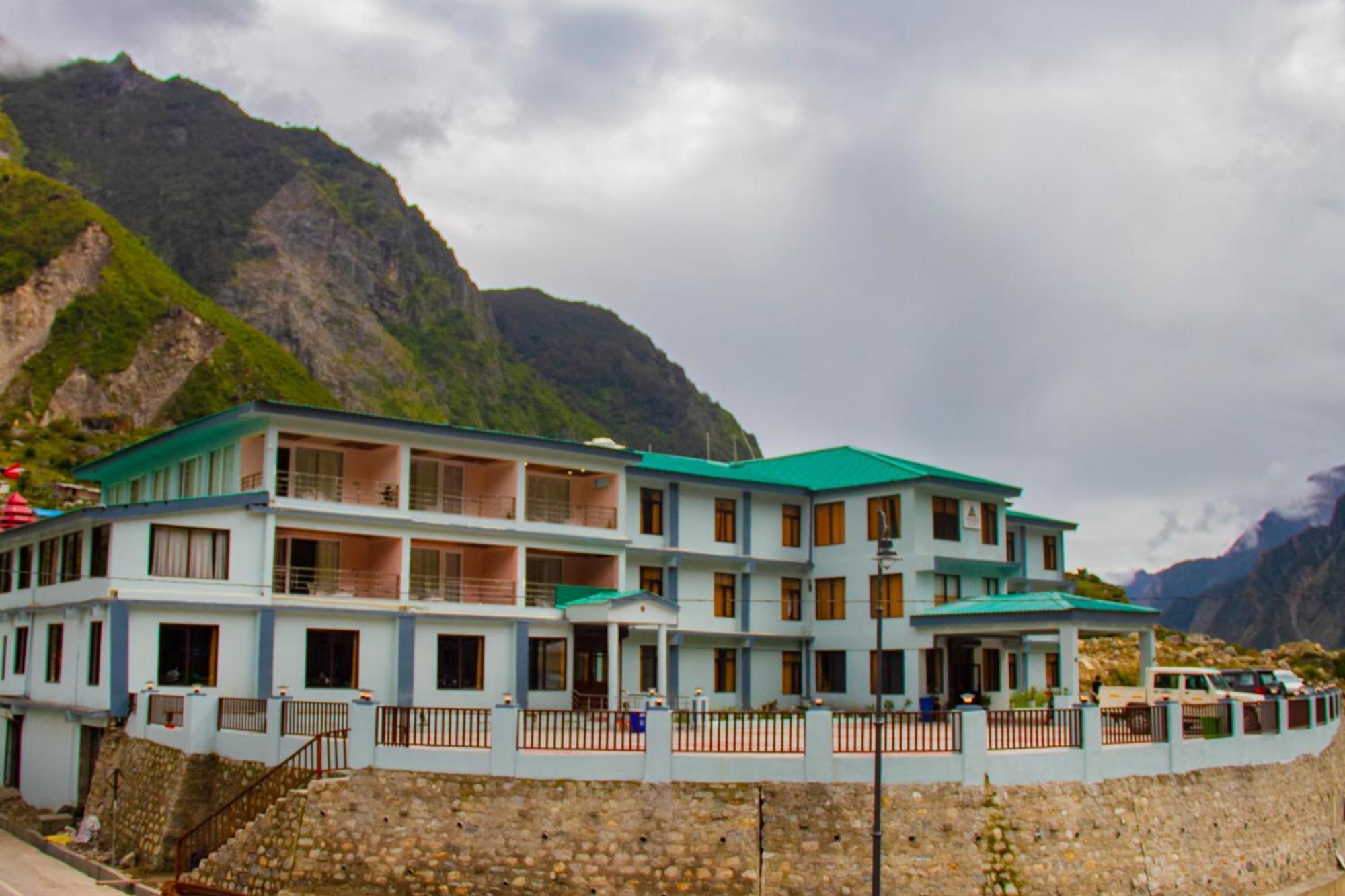 Hotel Amritara The Avadh à Badrinath Extérieur photo